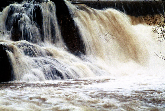 Deschutes River Falls 2